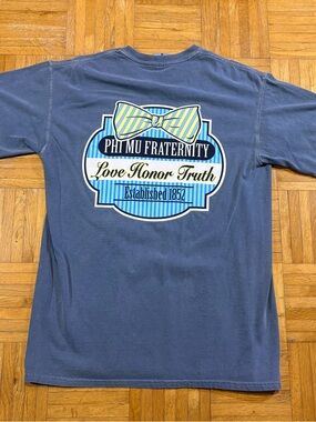 Comfort Colors Phi Mu Pocket Shirt